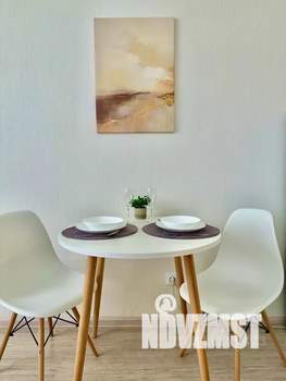 Студия квартира, посуточно, 30м2, 19/28 этаж