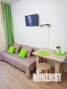 Студия квартира, посуточно, 35м2, 16/24 этаж