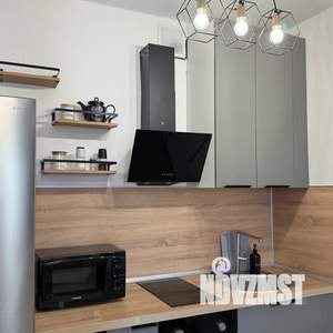 1-к квартира, посуточно, 44м2, 16/25 этаж