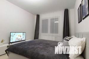 1-к квартира, посуточно, 35м2, 23/26 этаж