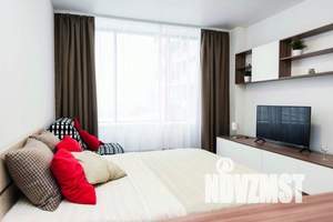 1-к квартира, посуточно, 38м2, 6/15 этаж