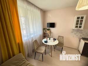 Студия квартира, посуточно, 40м2, 1/5 этаж