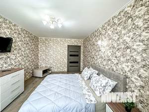 1-к квартира, посуточно, 38м2, 15/25 этаж