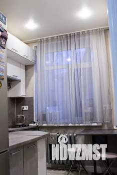 1-к квартира, посуточно, 28м2, 1/2 этаж