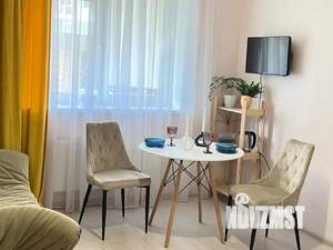 Студия квартира, посуточно, 40м2, 1/5 этаж