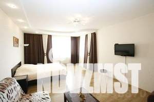 1-к квартира, посуточно, 60м2, 10/20 этаж