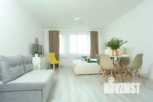 Студия квартира, посуточно, 30м2, 22/35 этаж