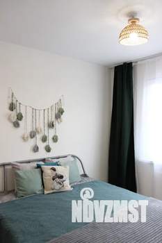 Студия квартира, посуточно, 25м2, 2/20 этаж