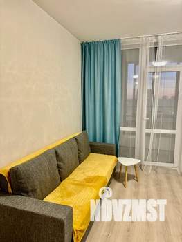 Студия квартира, посуточно, 28м2, 18/25 этаж