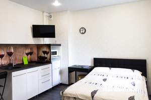 Студия квартира, посуточно, 28м2, 6/9 этаж