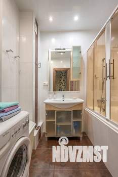 2-к квартира, посуточно, 80м2, 9/16 этаж