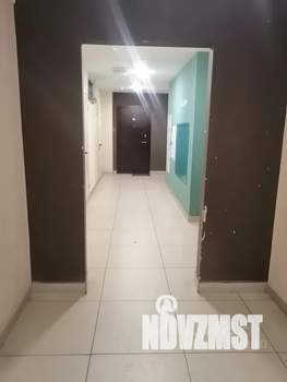 1-к квартира, посуточно, 38м2, 1/18 этаж