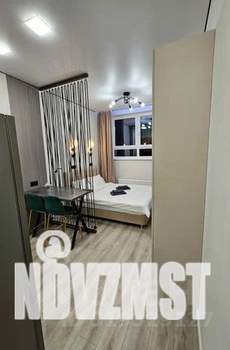 Студия квартира, посуточно, 20м2, 1/25 этаж