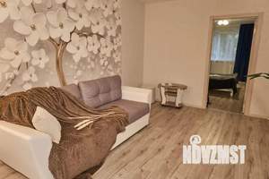 2-к квартира, посуточно, 44м2, 1/5 этаж