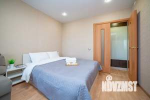 1-к квартира, посуточно, 42м2, 3/18 этаж