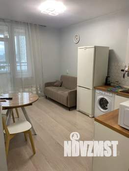 1-к квартира, посуточно, 34м2, 8/25 этаж
