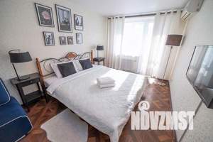 2-к квартира, посуточно, 69м2, 8/12 этаж