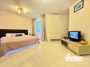 Студия квартира, посуточно, 40м2, 7/20 этаж