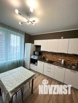 2-к квартира, посуточно, 58м2, 18/25 этаж