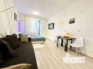 Студия квартира, посуточно, 35м2, 11/25 этаж
