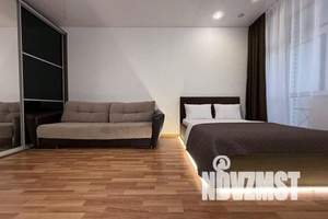 1-к квартира, посуточно, 49м2, 13/22 этаж