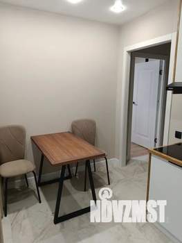 1-к квартира, посуточно, 38м2, 8/24 этаж