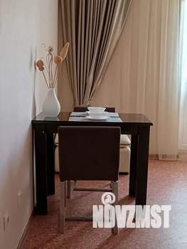 1-к квартира, посуточно, 38м2, 4/16 этаж