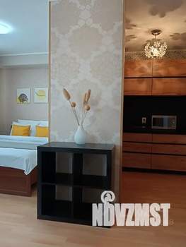 Студия квартира, посуточно, 32м2, 12/15 этаж