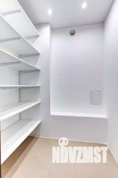 1-к квартира, посуточно, 57м2, 1/1 этаж