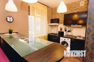 Студия квартира, посуточно, 35м2, 2/5 этаж