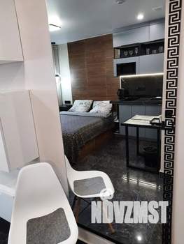 Студия квартира, посуточно, 25м2, 1/16 этаж