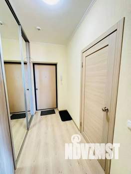 Студия квартира, посуточно, 30м2, 22/25 этаж