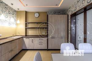 4-к квартира, на длительный срок, 172м2, 3/17 этаж