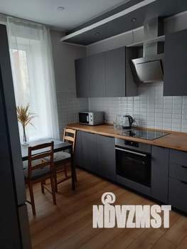 1-к квартира, посуточно, 35м2, 4/10 этаж