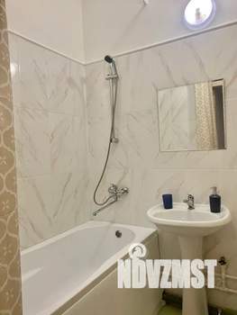 1-к квартира, посуточно, 42м2, 8/8 этаж