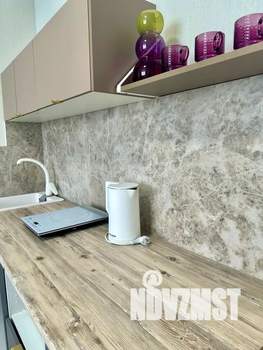 Студия квартира, посуточно, 27м2, 27/28 этаж