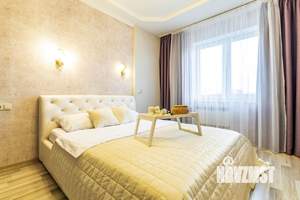 2-к квартира, посуточно, 70м2, 9/18 этаж