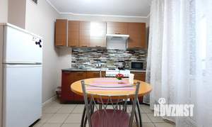 1-к квартира, посуточно, 37м2, 1/1 этаж