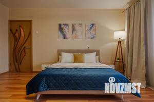 1-к квартира, посуточно, 40м2, 9/16 этаж