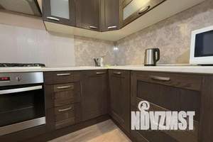 1-к квартира, посуточно, 42м2, 3/5 этаж