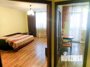 1-к квартира, посуточно, 38м2, 3/10 этаж