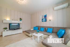 1-к квартира, посуточно, 54м2, 1/1 этаж