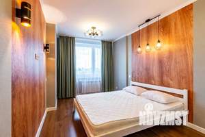2-к квартира, посуточно, 42м2, 23/32 этаж