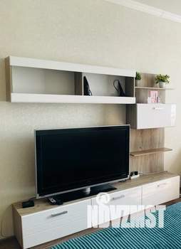 1-к квартира, посуточно, 40м2, 1/16 этаж