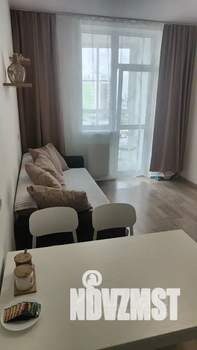 1-к квартира, посуточно, 44м2, 20/24 этаж