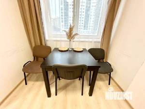 Студия квартира, посуточно, 37м2, 2/25 этаж