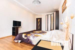 2-к квартира, посуточно, 85м2, 12/18 этаж