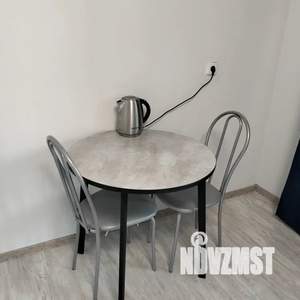 Студия квартира, посуточно, 28м2, 8/10 этаж