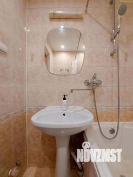 2-к квартира, посуточно, 49м2, 1/1 этаж