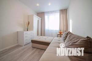 2-к квартира, посуточно, 40м2, 21/25 этаж